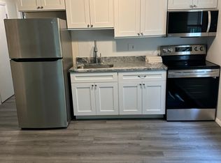 321 Poquonnock Rd, Groton, CT 06340