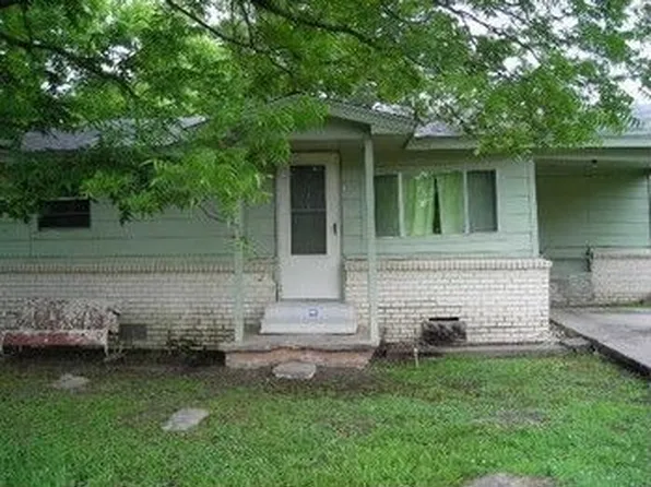 1419 S Gross St, Pine Bluff, AR 71603