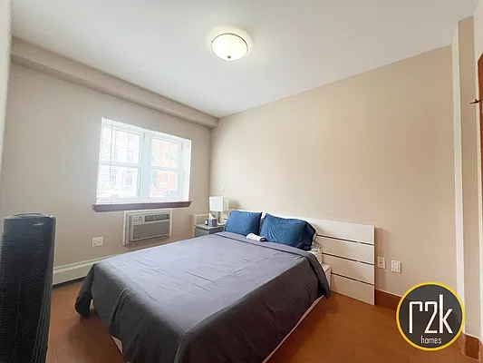 Rented by Realty 2000 Corp | media 26