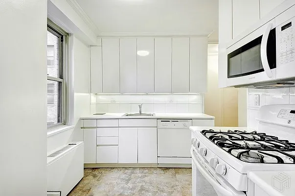 Sold by Halstead Real Estate | media 43