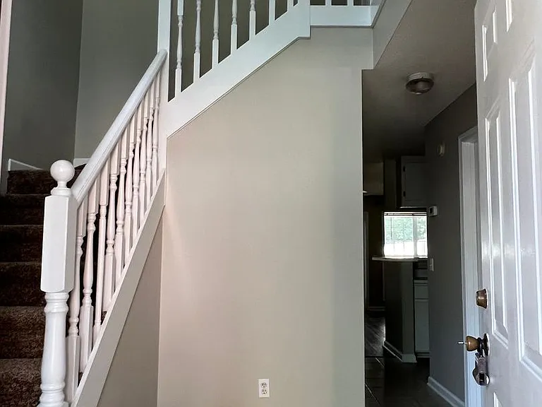 130 Woodmere Dr — Photo 33