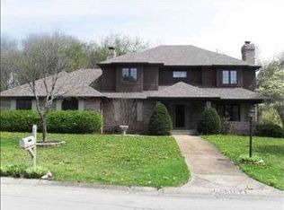 53154 County Kerry Dr, Granger, IN 46530