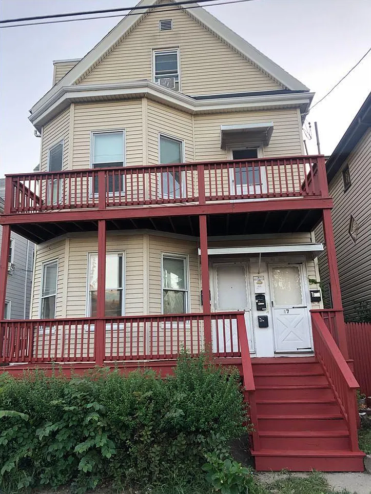 17 Medford St — Photo 1