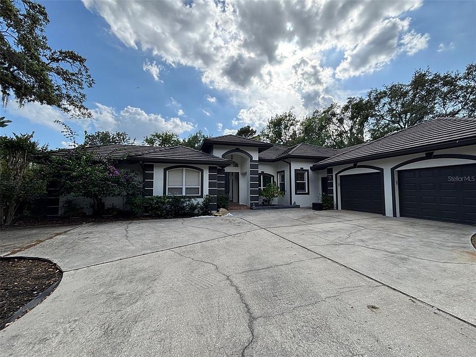 1st image of 9213 CROMWELL GARDENS COURT