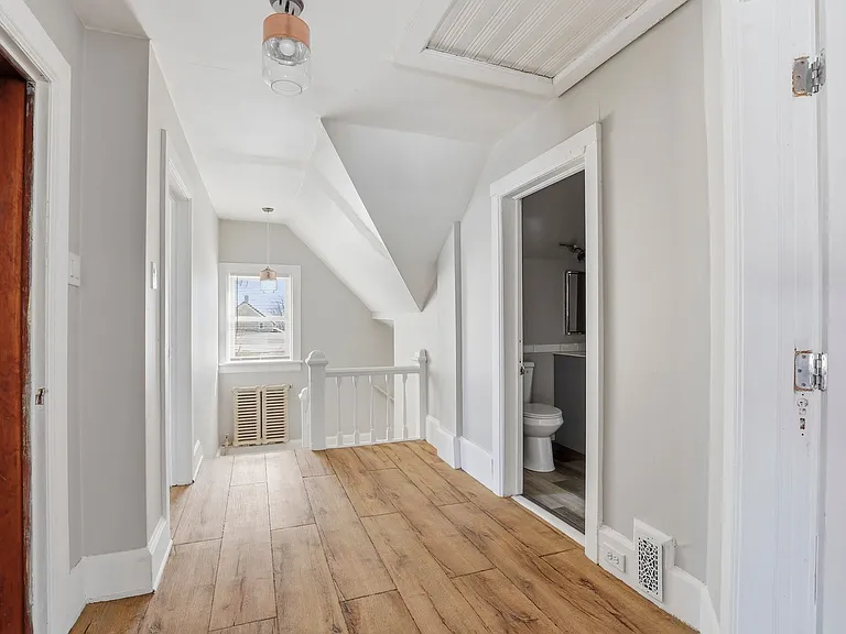 1125 S 7th St — Photo 23