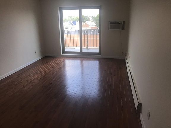 4th image of 7 Park Ave APT 55