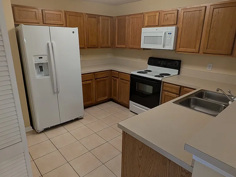 6076 Maggies Cir #116 — Photo 7