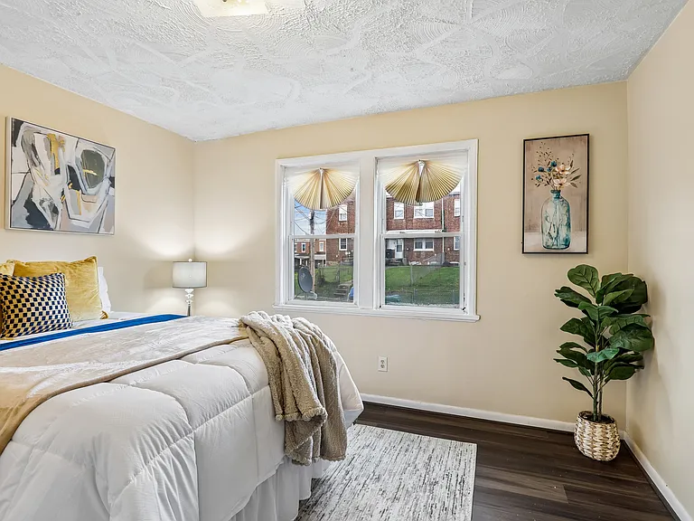 147 Denison St #1 — Photo 12