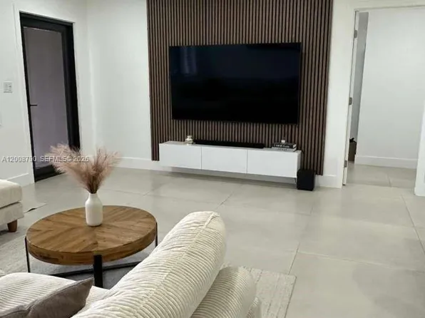 1524 NE 14th Ter, Fort Lauderdale, FL 33304