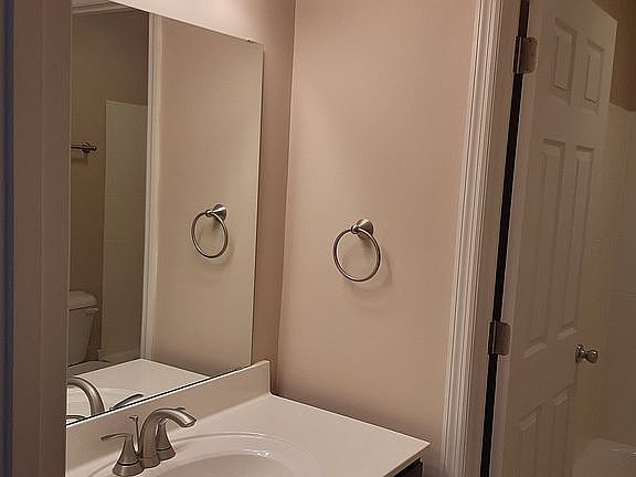 5th image of 1649 Summer Run Dr Unit 21