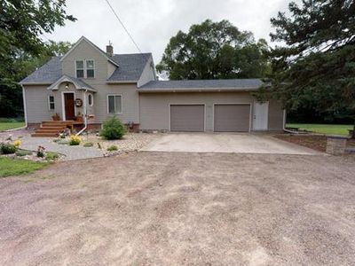 1302 Porter Rd, Montevideo, MN, 56265