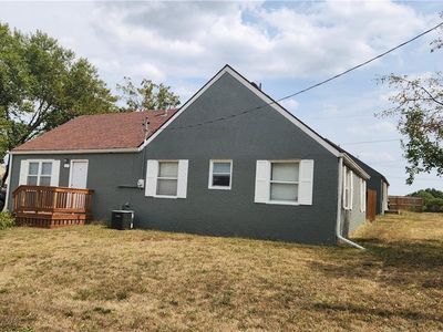 107 S Olive St, Louisburg, KS, 66053
