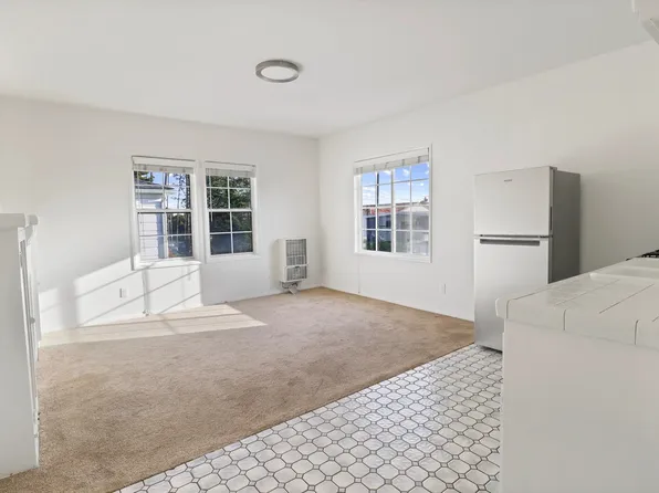 1221-23 1/2 19th St #1223-A, Santa Monica, CA 90404