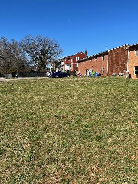 2nd image of 1708 Hanover Ave NW