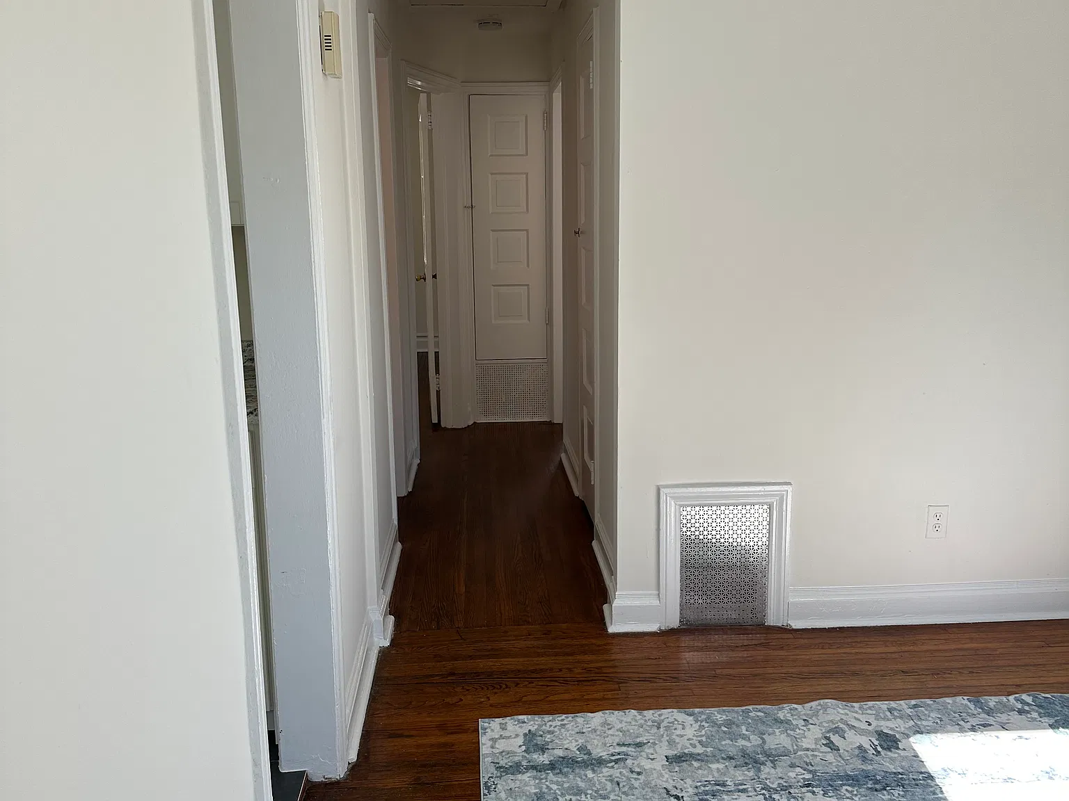 2 bed, 750 sqft, $1,800 — Photo 1