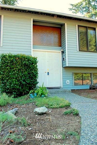 1st image of 14207 104th Avenue NE