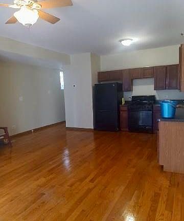 living room / kitchen