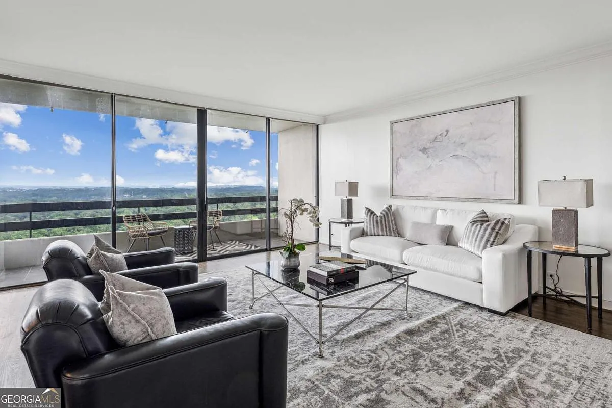 2660 Peachtree Rd NW APT 23A photo 1