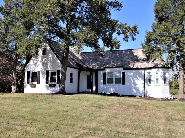 2734 Struble Rd, Cincinnati, OH 45231