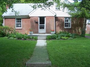 227 Castlewood Dr, Lexington, KY 40505