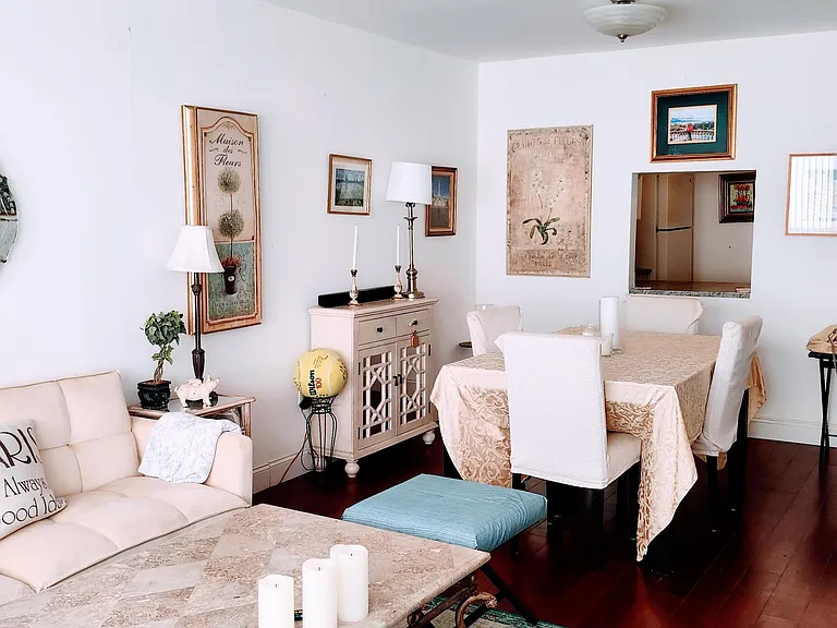 1516 S Lakeside Dr #206 — Photo 2