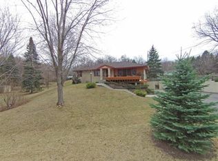 1666 Mayfield Heights Rd, Mendota Heights, MN 55118