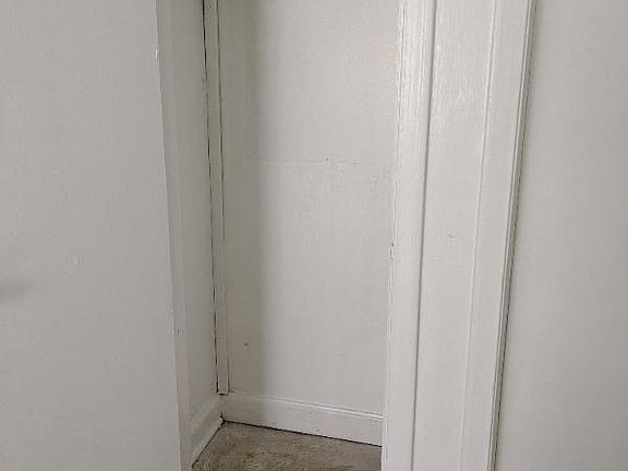 3rd image of 5101 N Main St APT 3