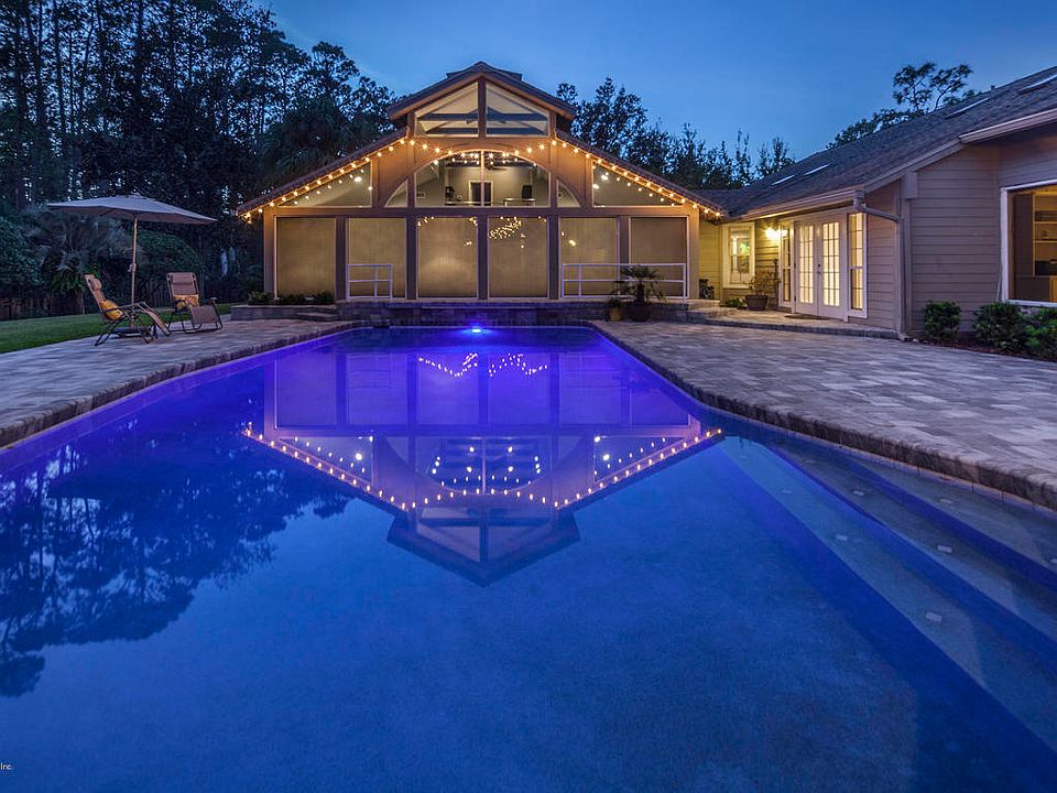 1st image of 7698 Hollyridge Cir