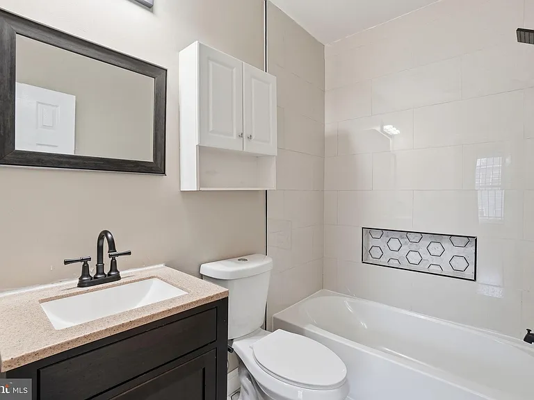 1710 W Virginia Ave NE #202 — Photo 21