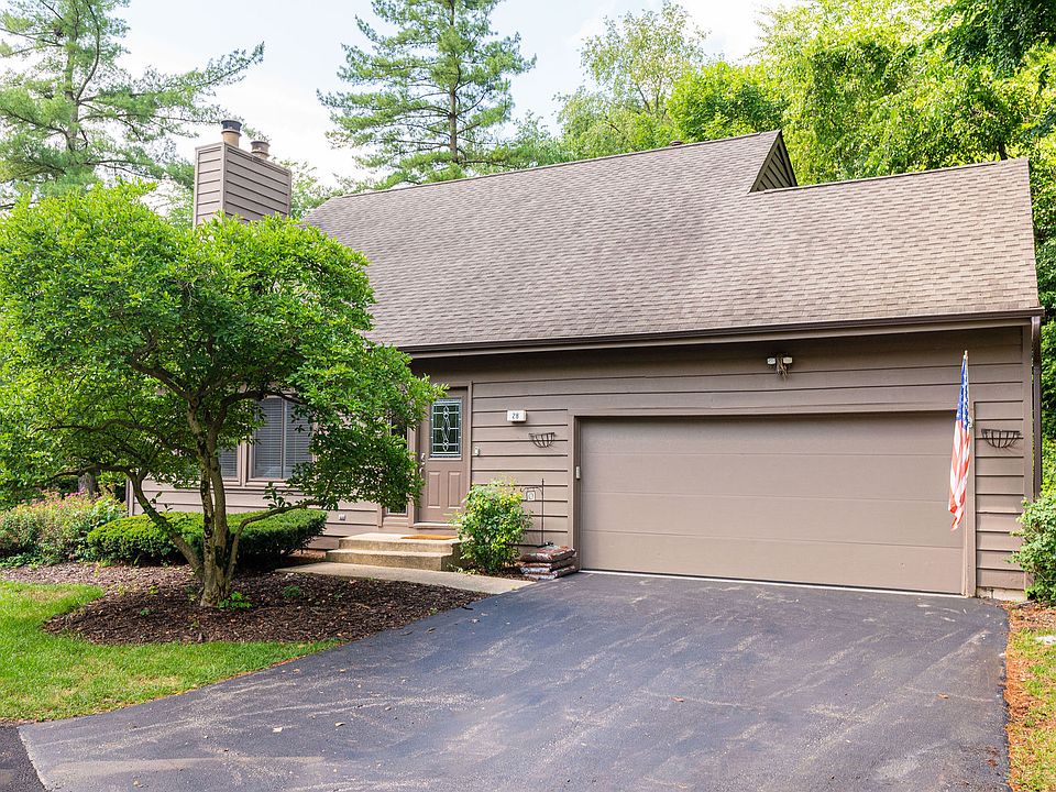 1st image of 28 Lakewood Cir