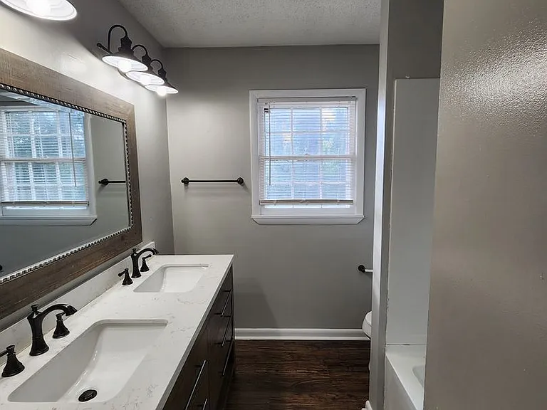 2205 Gornto Rd — Photo 22