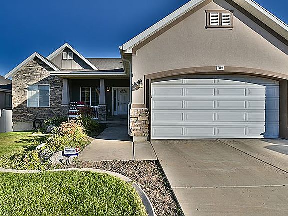 2nd image of 7499 S Park Maple Dr