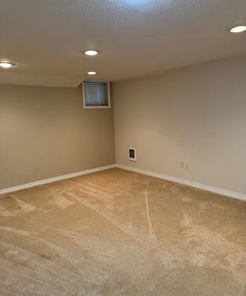 1204 S Maple St — Photo 11