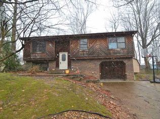 5644 Saint Catherine Ct, Newburgh, IN 47630