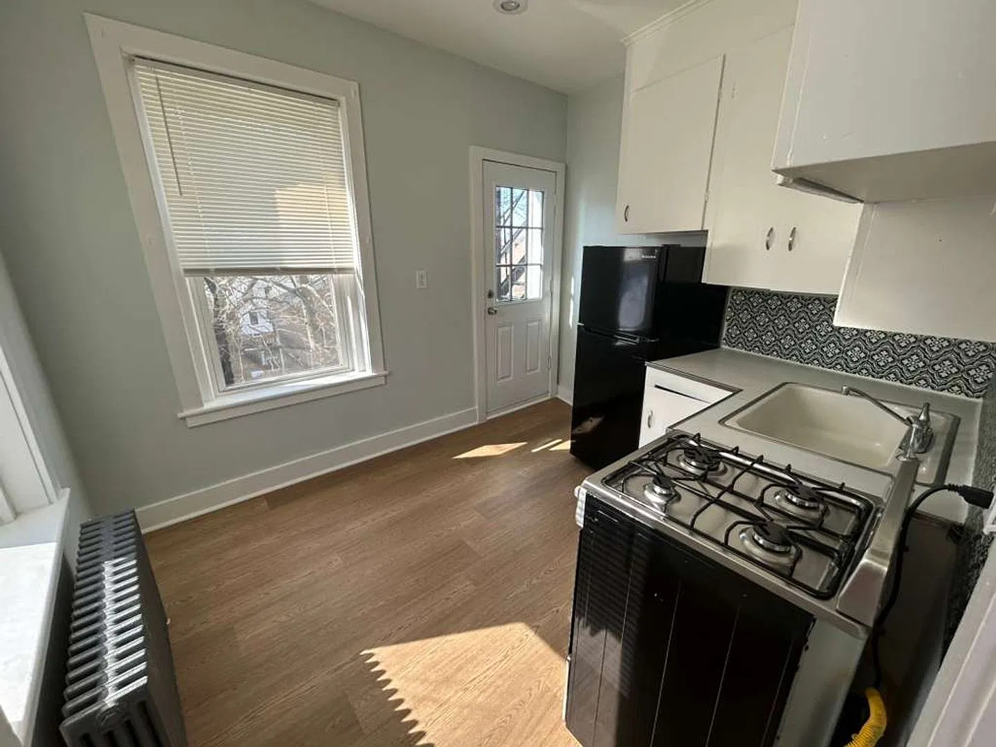 40 Pearl Street | Downtown New London Living Steps from the Waterfront — Photo 4