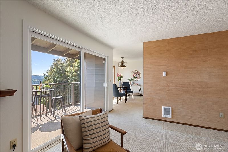 5th image of 3350 Narrows View Lane NE #203