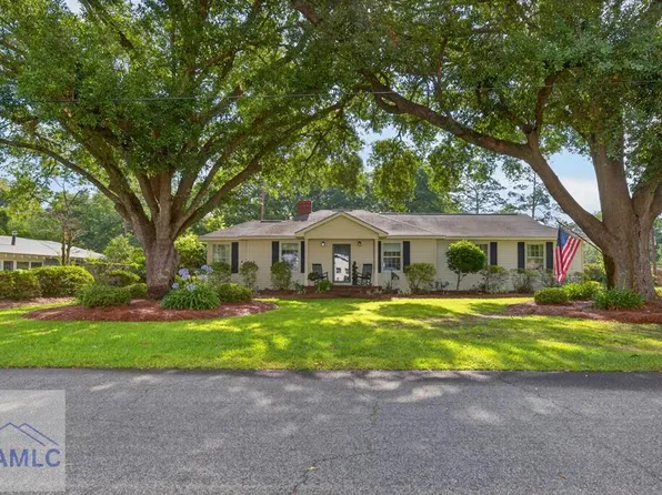 191 S Magnolia Dr, Jesup, GA 31546