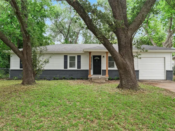 144 Meadowbrook St, Robinson, TX 76706
