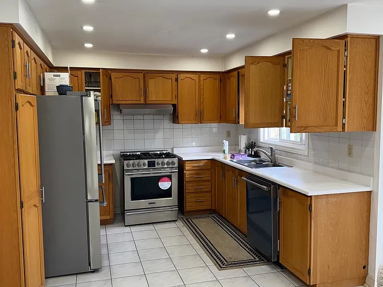 99 Scarboro Ave — Photo 10