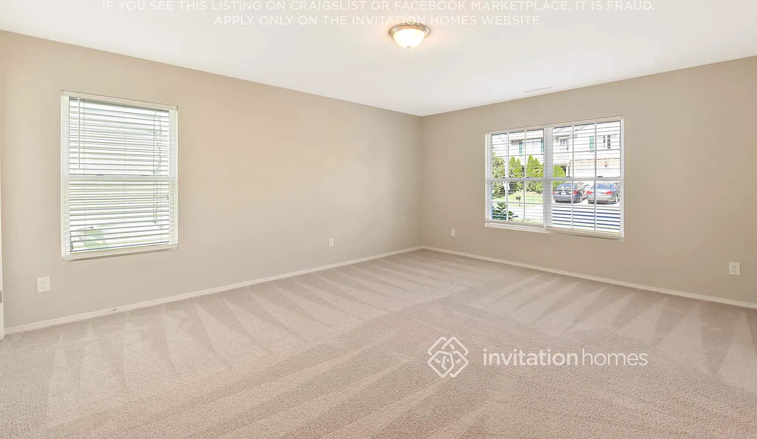8812 Chalkstone Rd Charlotte, NC 28216 — Photo 3