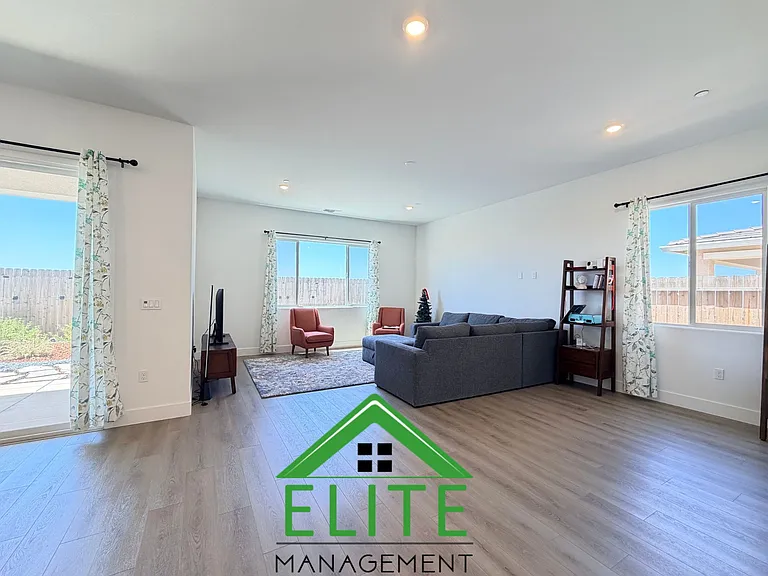 12712 Toucan Cir — Photo 4