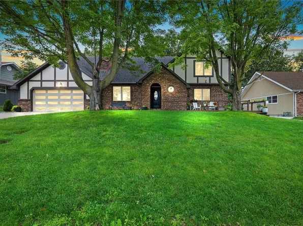 3502 Hackberry Ln, Joplin, MO 64801