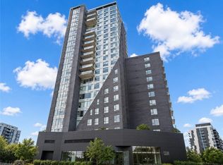 158 King St N #802, Waterloo, ON N2J 0E5