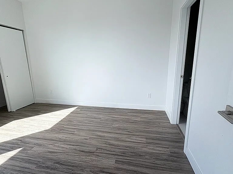 181 W 6th St #505 — Photo 14