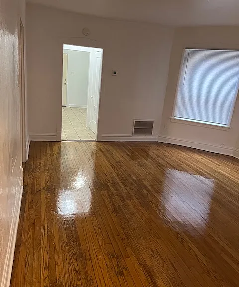7741 S Yates Blvd — Photo 7