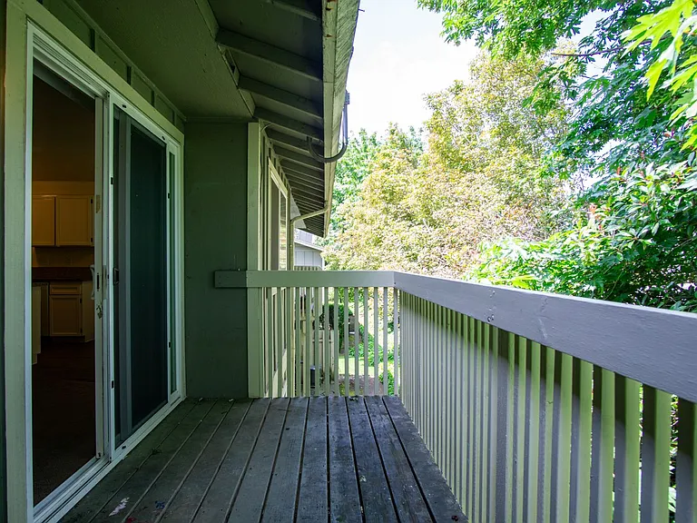 2628 NE Red Sunset Dr — Photo 18