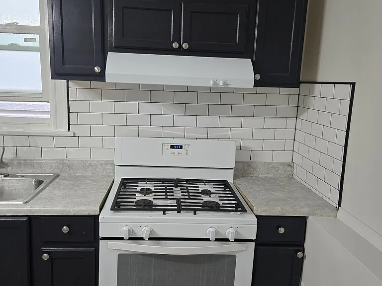 2139 N Long Ave #1 — Photo 11