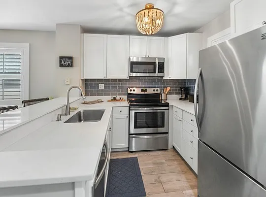 514 Porter Ln — Photo 16
