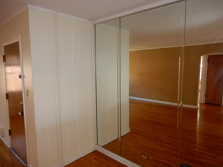 1526 N Harlem Ave #2W — Photo 11