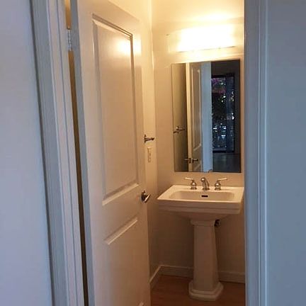 5th image of 1226 23rd St Unit 1
